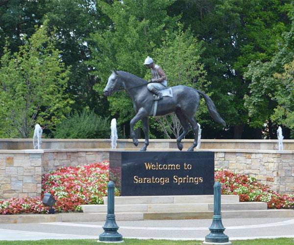 horse statue and welcome sign in saratoga