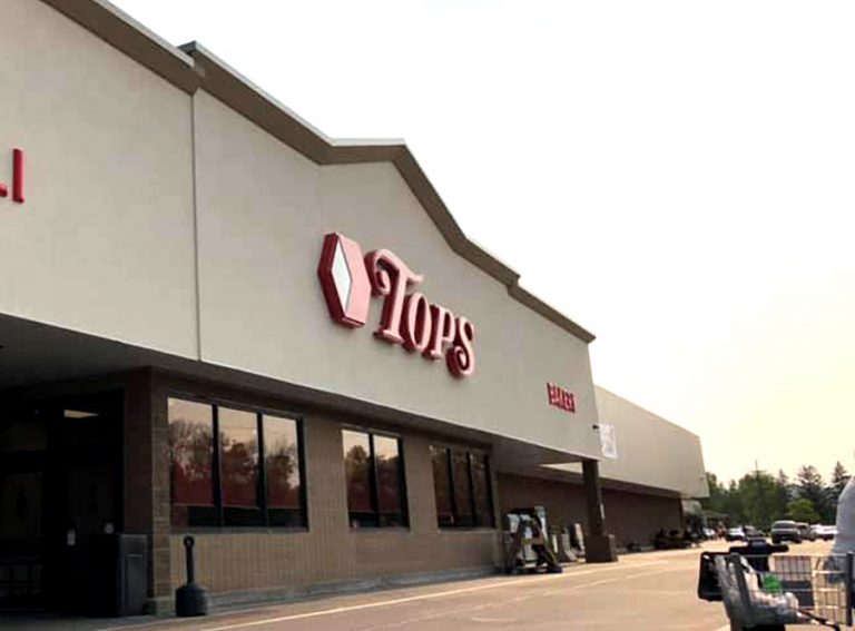 Price chopper market 32 will merge with grocery chain based in western