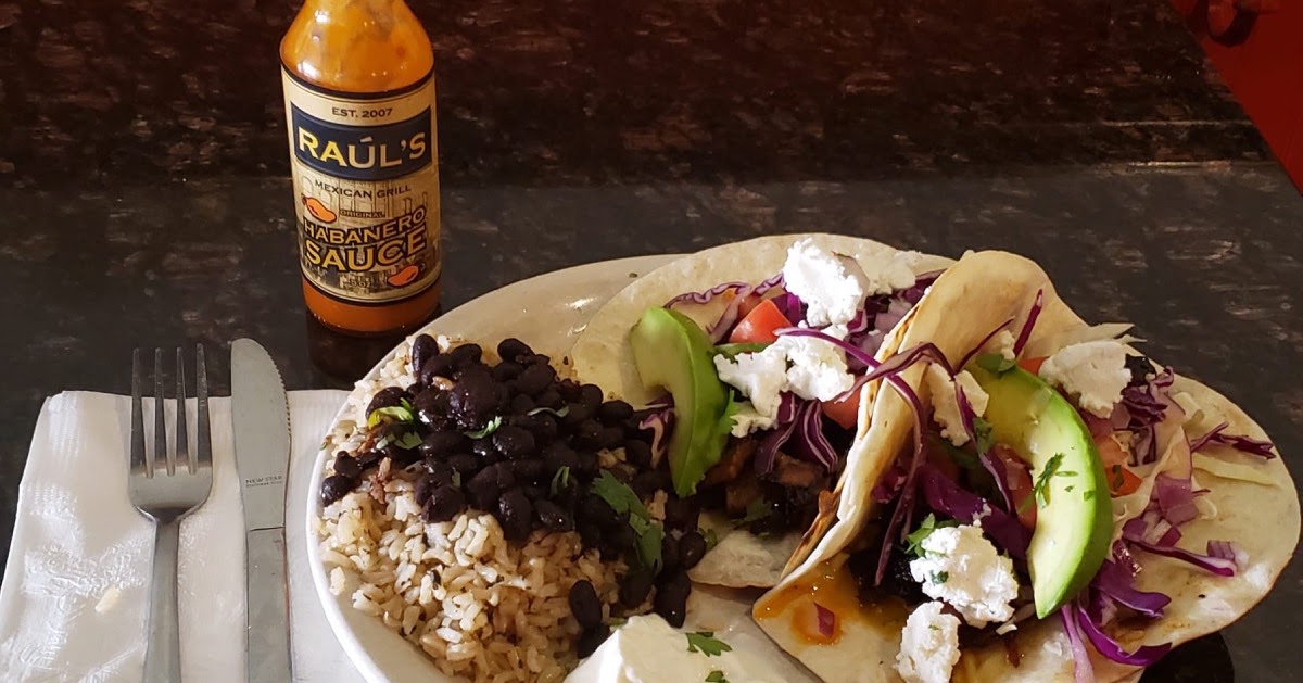 tacos and hot sauce